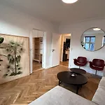 Carolinas Apartment - Studiestaede 3
